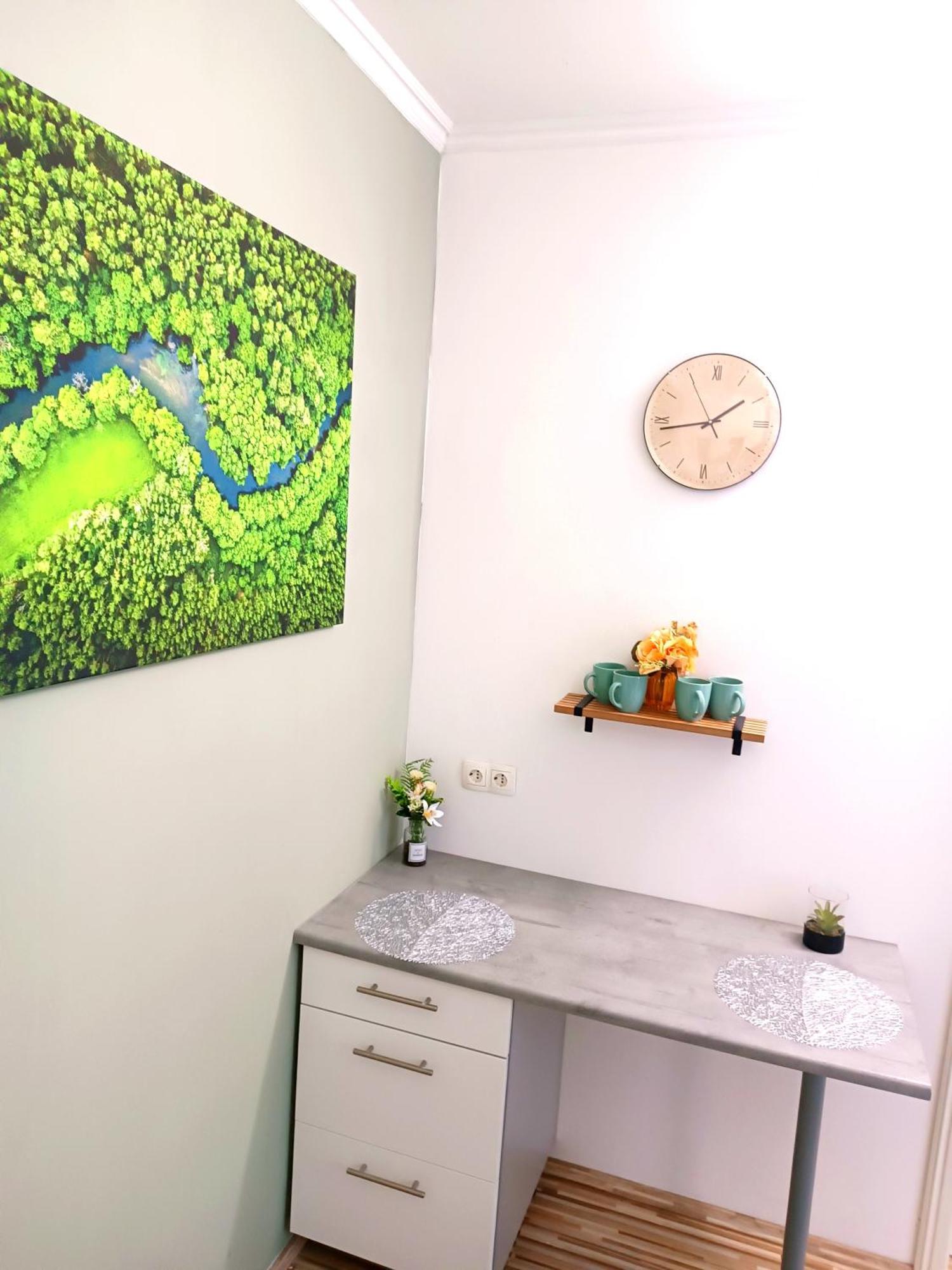 Family Apartments 2 Room'S Centre Muerzzuschlag ภายนอก รูปภาพ