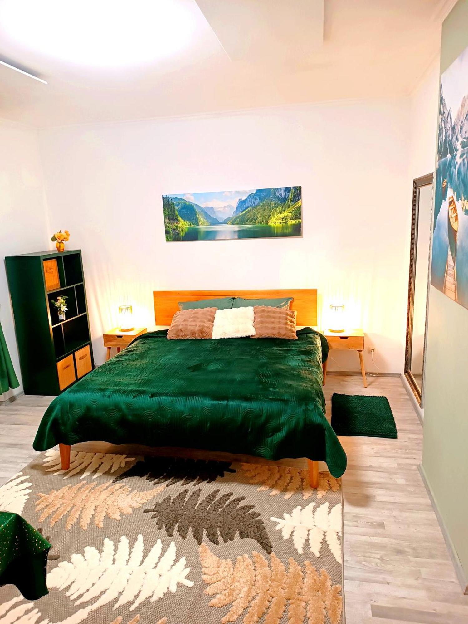 Family Apartments 2 Room'S Centre Muerzzuschlag ภายนอก รูปภาพ